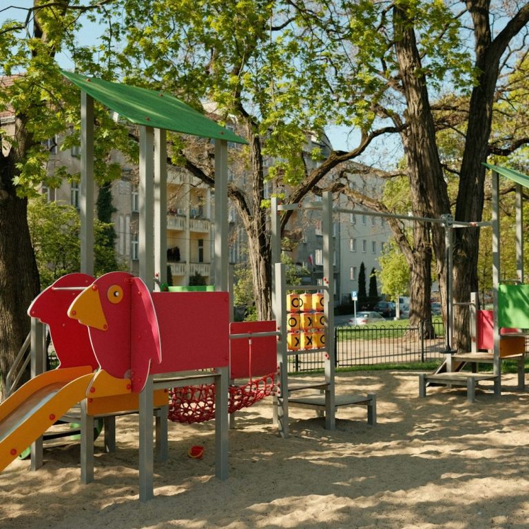 Kinder-+ Betreuungseinrichtungen